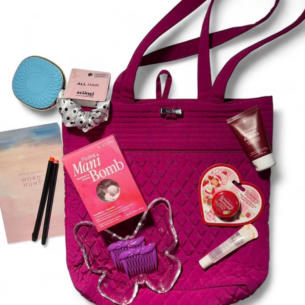 Pink Vera Bradley Quilted Tote Bag with Accessories 💜🩷💜